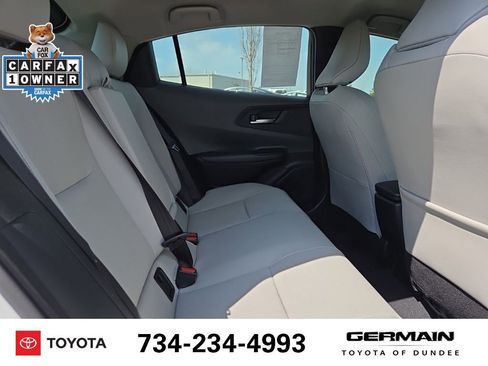 Used 2025 Toyota Prius XLE FWD image 17