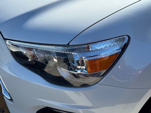 Used 2015 Mitsubishi Outlander Sport SE image 6