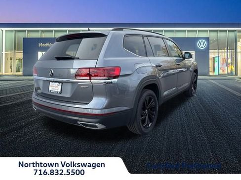 Used 2022 Volkswagen Atlas SE image 3