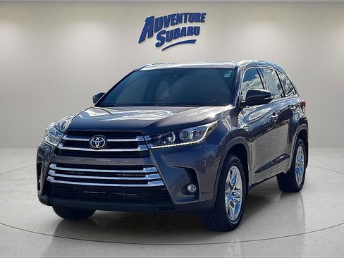 Used 2019 Toyota Highlander Limited image 2
