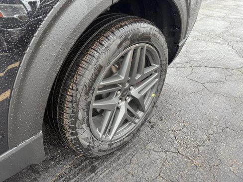 New 2026 Ford Explorer ST-Line w/ ST-Line Street Pack AWD/4WD image 41