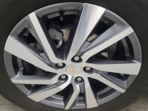 Used 2024 Chevrolet Equinox Premier AWD/4WD image 31