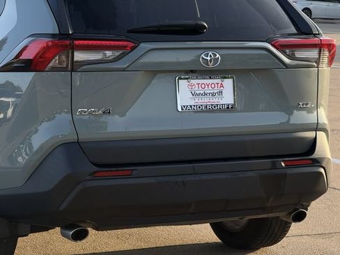 Used 2023 Toyota RAV4 XLE Premium FWD image 6