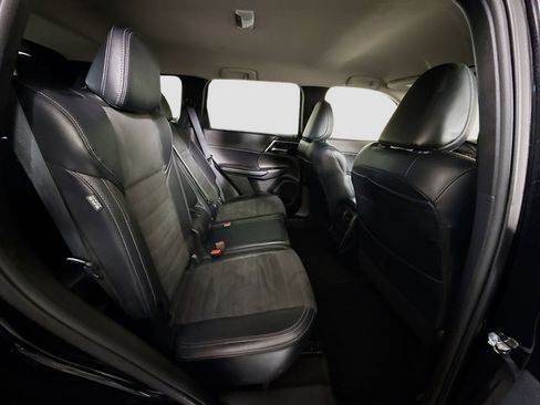 Used 2024 Mitsubishi Outlander SE Black Edition image 27