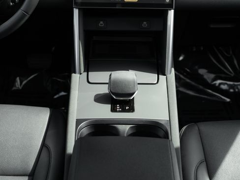 Used 2024 Land Rover Discovery Sport S AWD/4WD image 17