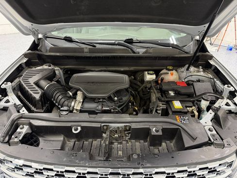 Used 2020 GMC Acadia SLT w/ LPO, Cargo Package image 57