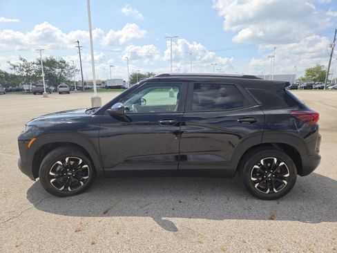 Used 2021 Chevrolet TrailBlazer LT w/ Sun and Liftgate Package FWD image 13