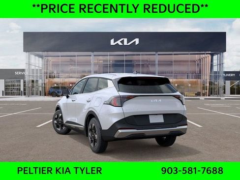 New 2026 Kia Sportage LX FWD image 4