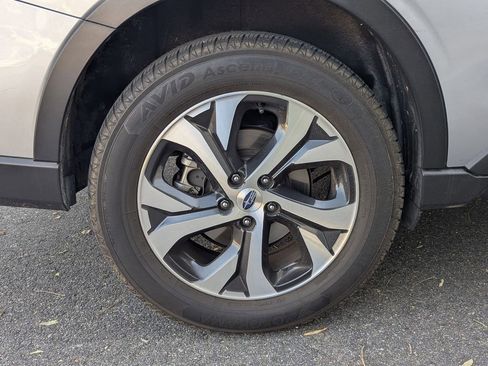 Used 2020 Subaru Outback Limited image 24