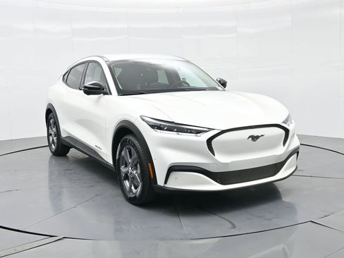 Used 2023 Ford Mustang Mach-E Select image 4
