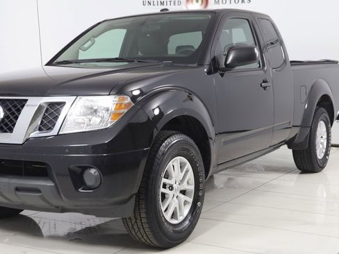 Used 2015 Nissan Frontier SV image 42