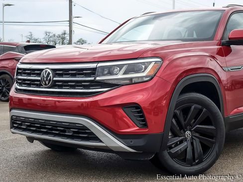 Used 2022 Volkswagen Atlas Cross Sport SE FWD image 3