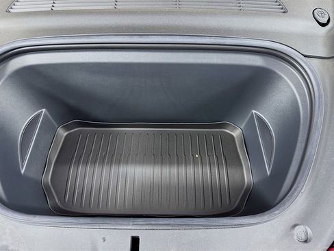 Used 2021 Tesla Model Y Performance image 40