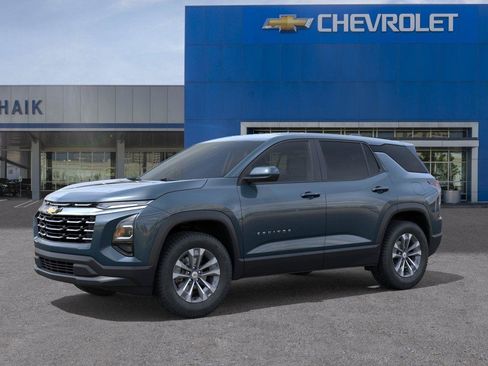 New 2026 Chevrolet Equinox LT FWD image 2
