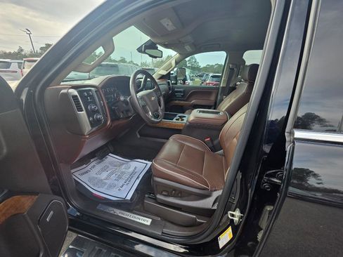Used 2018 Chevrolet Silverado 1500 High Country image 7
