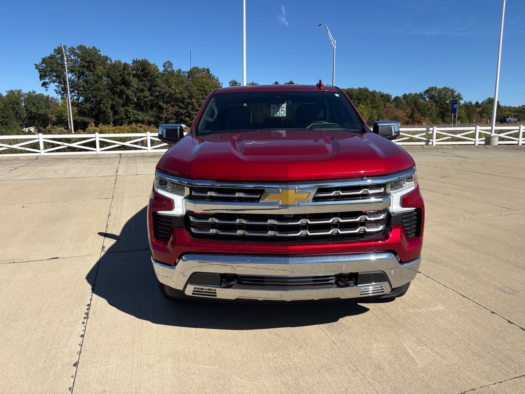 Used 2023 Chevrolet Silverado 1500 LTZ AWD/4WD image 9