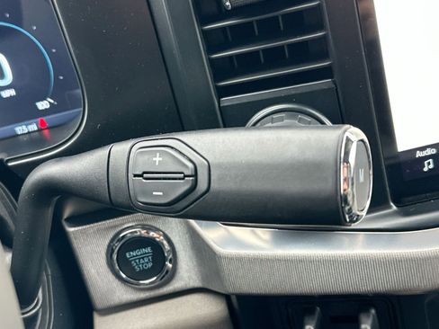 New 2026 Ford F450 Platinum w/ Platinum Plus Package image 31