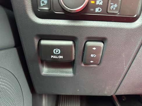 Certified 2023 Ford Expedition Platinum image 13