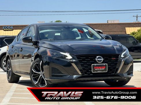 Used 2023 Nissan Altima 2.5 SR image 1