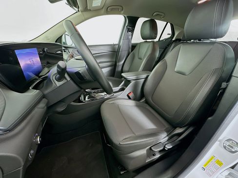 Used 2025 Buick Encore GX Preferred image 13