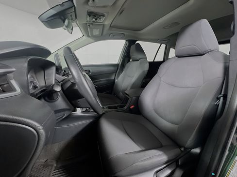 Used 2023 Toyota Corolla Cross LE w/ Moonroof Package AWD/4WD image 11