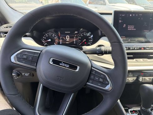 Certified 2026 Jeep Compass Limited AWD/4WD image 6