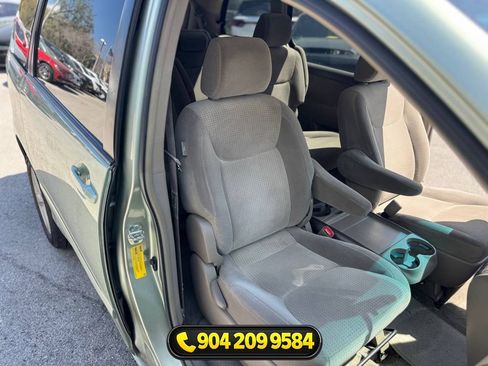 Used 2007 Toyota Sienna CE FWD image 25