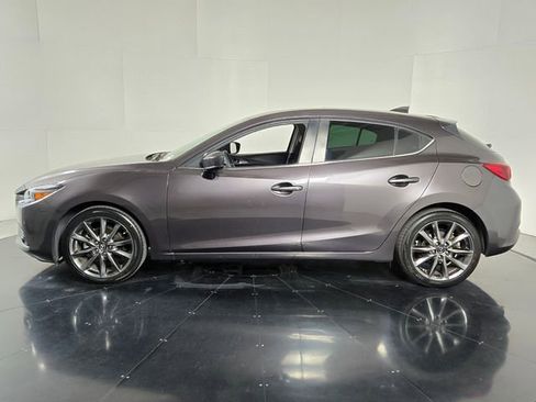 Used 2018 MAZDA MAZDA3 Grand Touring image 3