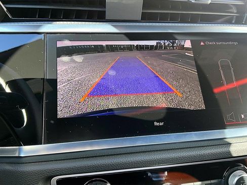 Used 2025 Audi Q3 2.0T Premium w/ Convenience Package image 14