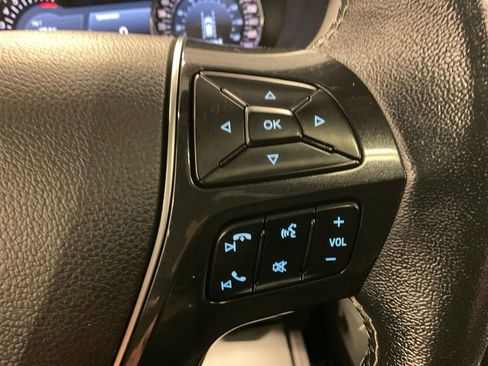 Used 2018 Ford Explorer Platinum image 22