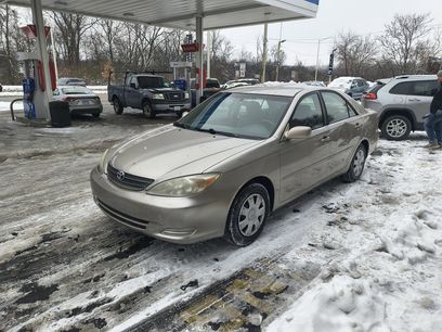 Used 2004 Toyota Camry LE