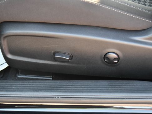 Used 2023 Dodge Challenger GT image 16