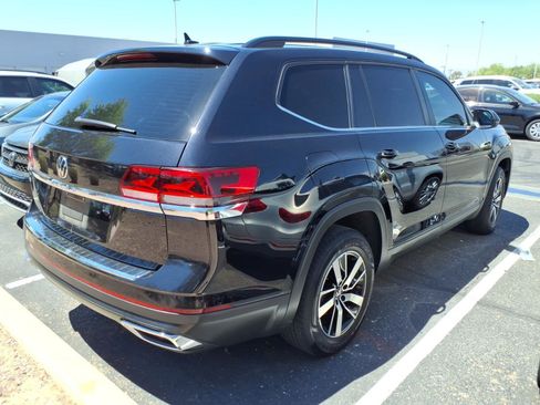 Certified 2023 Volkswagen Atlas SE FWD image 3