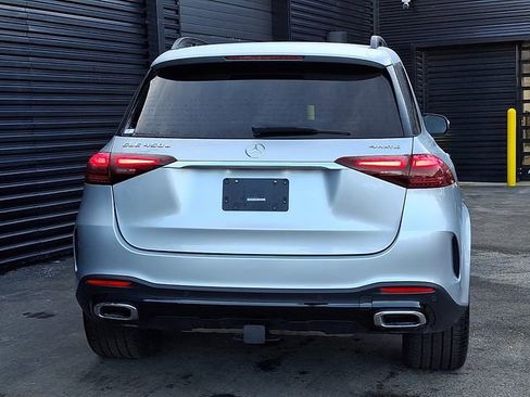 Used 2025 Mercedes-Benz GLE 450e 4MATIC image 6
