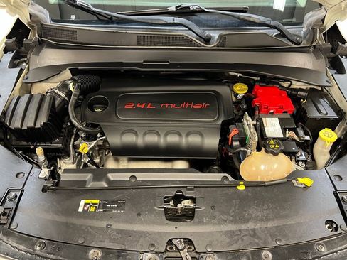 Used 2019 Jeep Compass Trailhawk image 31