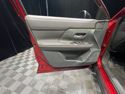 New 2026 Nissan Kicks SR FWD image 13