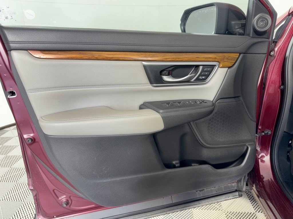 Used 2017 Honda CR-V Touring image 14