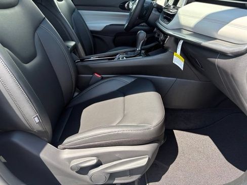 New 2026 Jeep Compass Limited AWD/4WD image 17