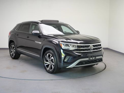 Used 2020 Volkswagen Atlas Cross Sport SEL Premium AWD/4WD image 4