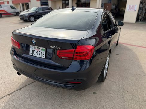 Used 2017 BMW 320i Sedan image 5