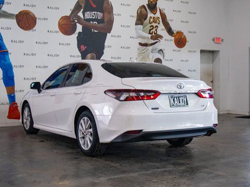 Used 2023 Toyota Camry LE FWD image 21