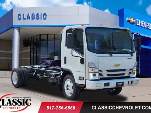 New 2025 Chevrolet Low Cab Forward 5500XG image 1