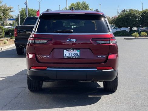 Used 2023 Jeep Grand Cherokee L Limited w/ Luxury Tech Group II AWD/4WD image 3