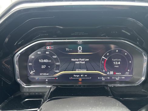 Used 2025 GMC Sierra 1500 SLT image 7