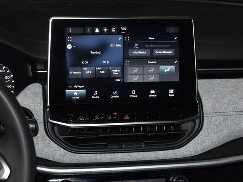 Used 2024 Jeep Compass Latitude image 14