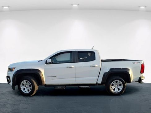 Used 2022 Chevrolet Colorado LT AWD/4WD image 16