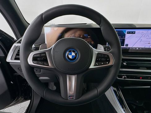 New 2026 BMW X5 xDrive50e image 10
