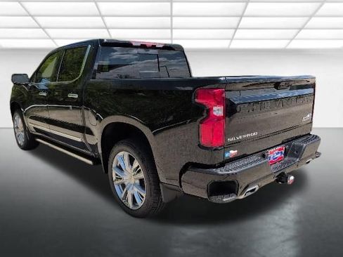 New 2026 Chevrolet Silverado 1500 High Country AWD/4WD image 2