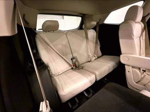 Used 2023 Buick Enclave Essence w/ Experience Buick Package FWD image 32