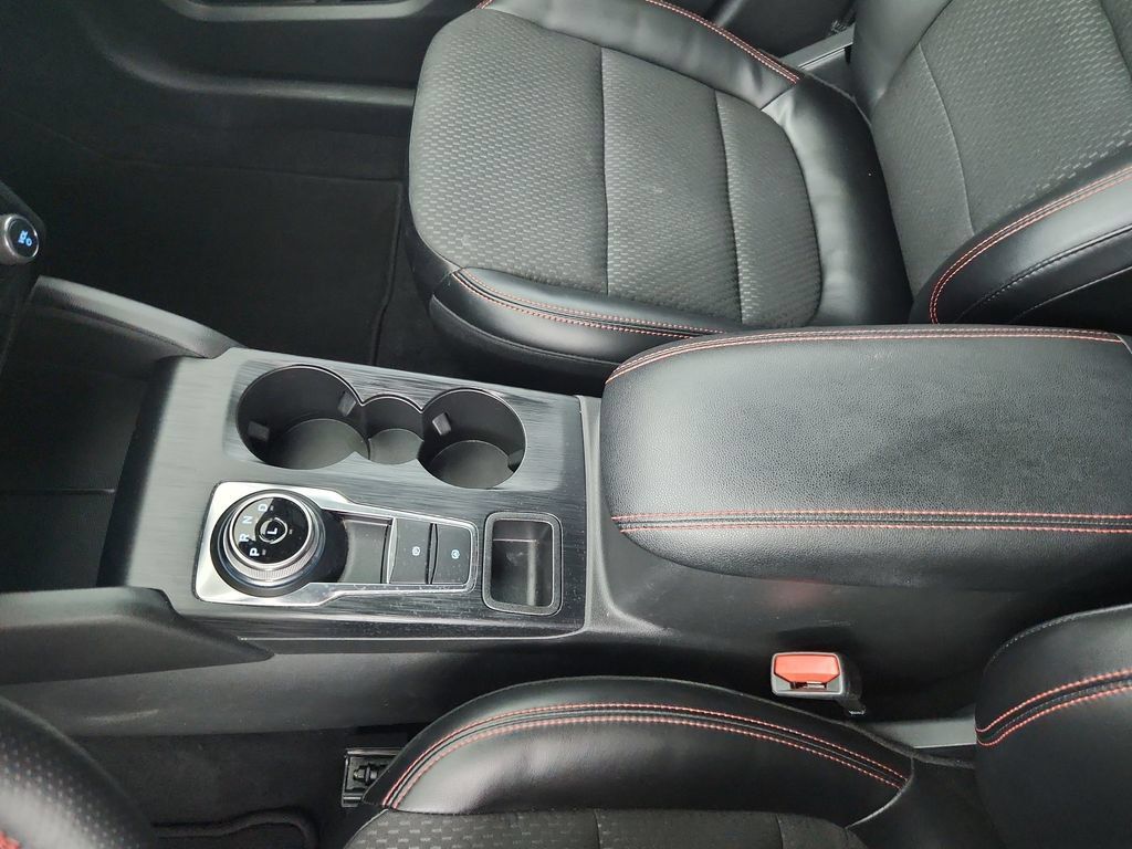 Used 2024 Ford Escape ST-Line w/ Tech Pack #1 AWD/4WD image 32